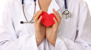 Вопросы кардиологу: беспокоят боли в области сердца